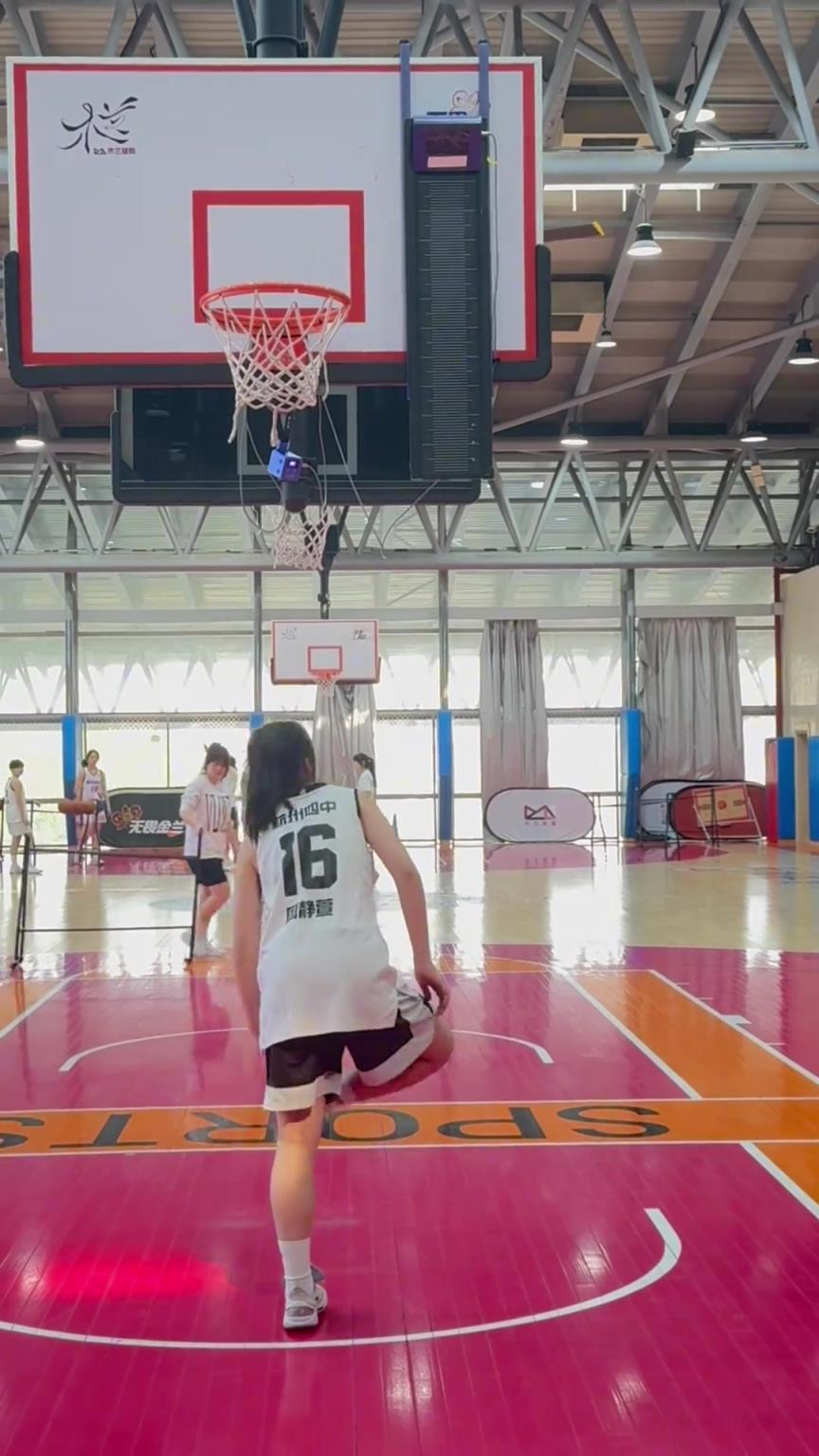 所以，你能摸高多少？